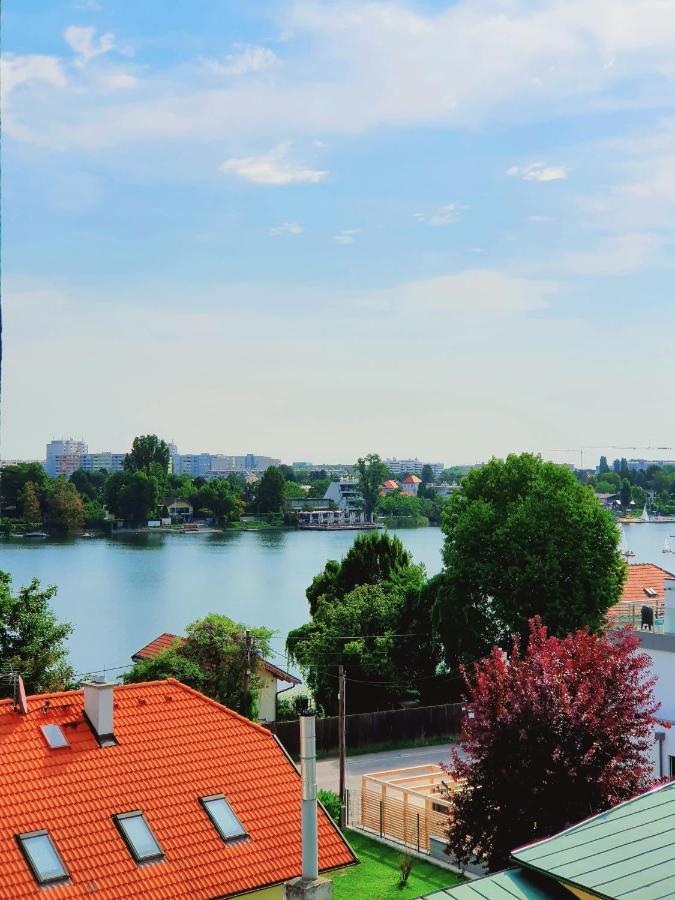 Near Lake Two Bedroom Fully Furnished Apartment Wien Eksteriør bilde