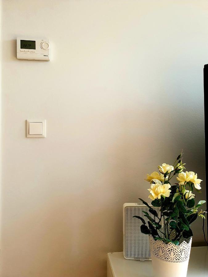 Near Lake Two Bedroom Fully Furnished Apartment Wien Eksteriør bilde