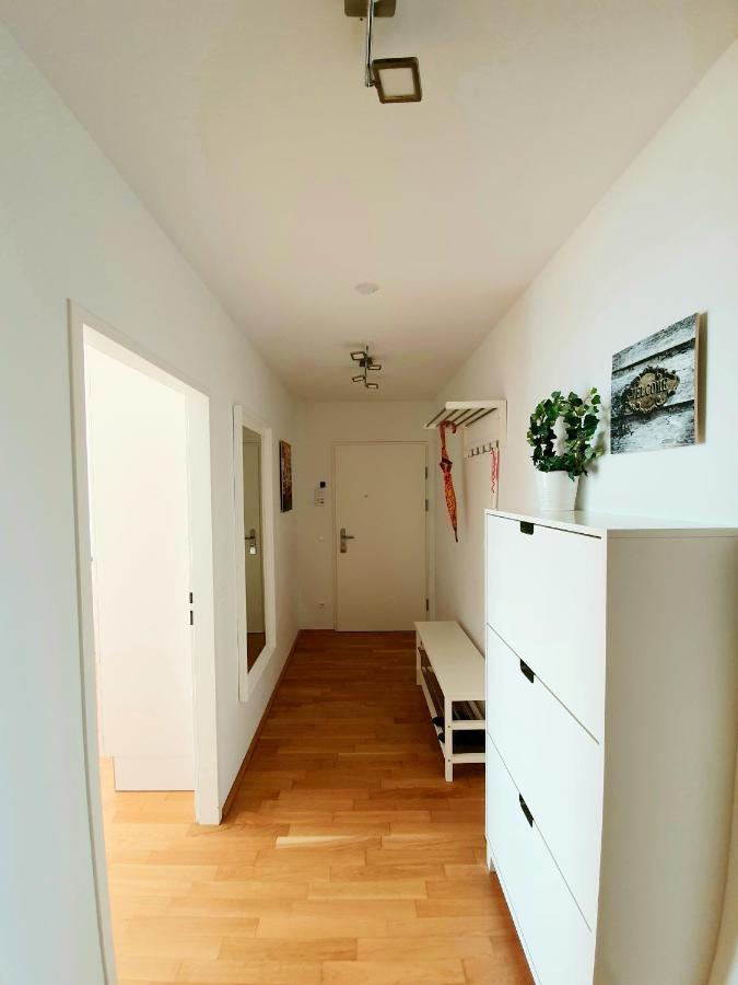 Near Lake Two Bedroom Fully Furnished Apartment Wien Eksteriør bilde